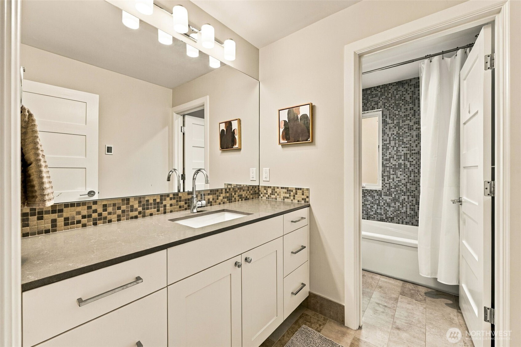 3715 Cascadia Avenue Property Photo 24