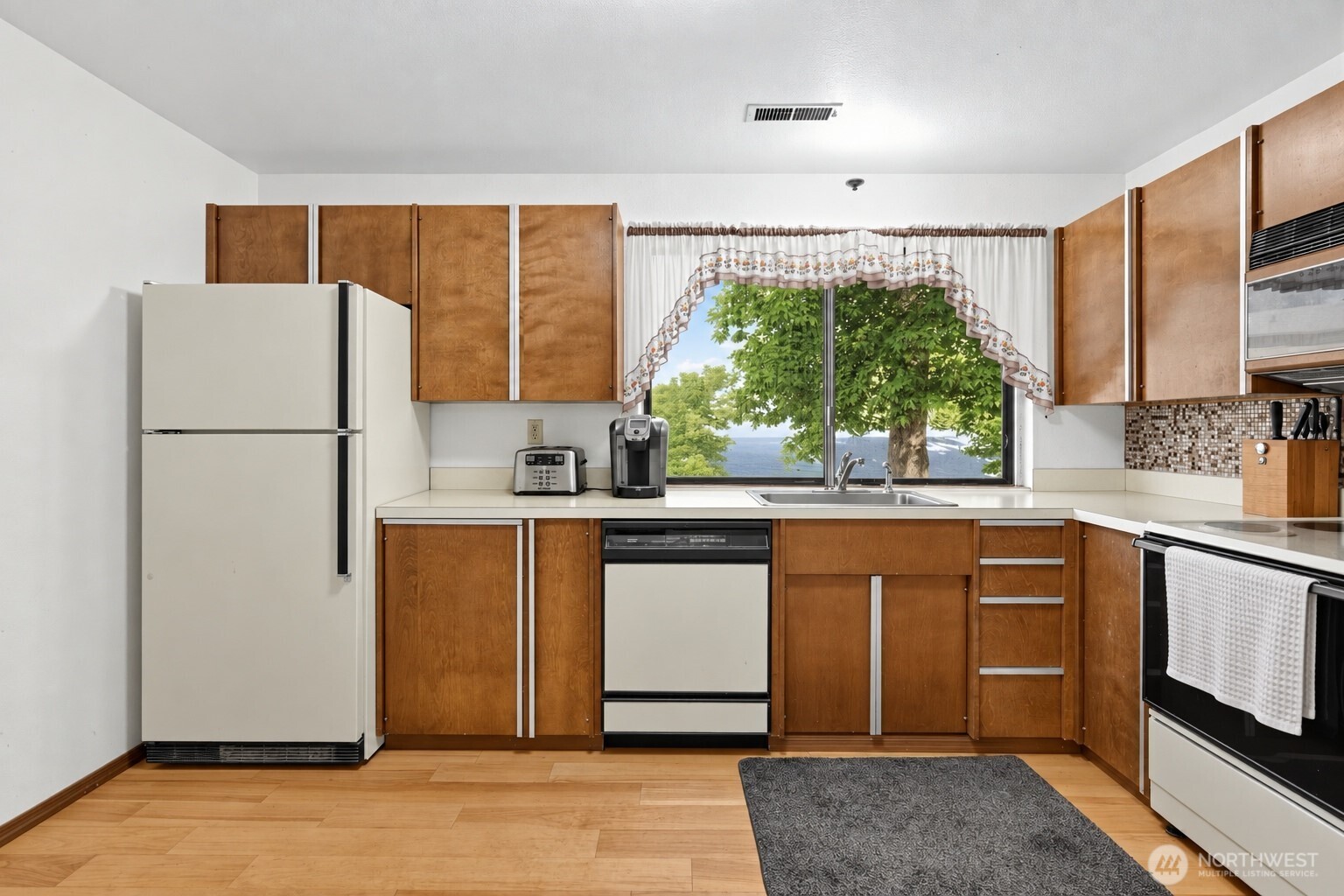 2607 Mesa Verde Court Property Photo 6