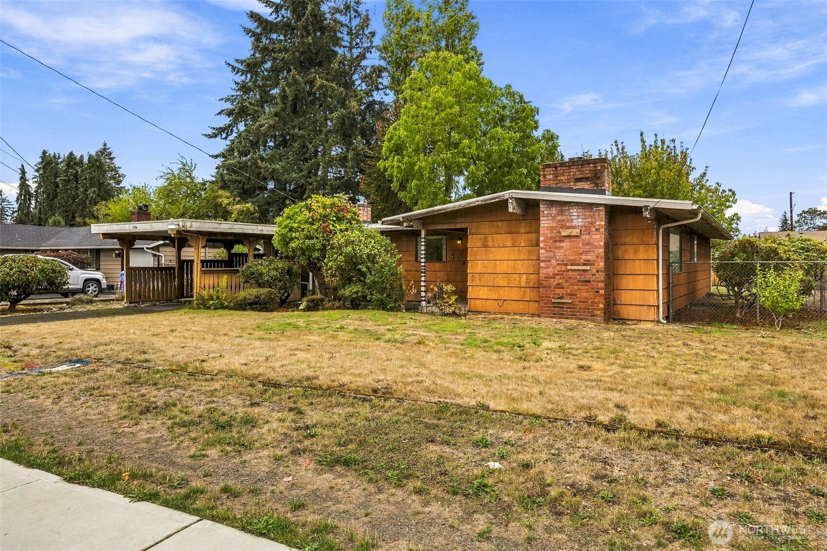 8914 Hipkins Road Property Photo 1