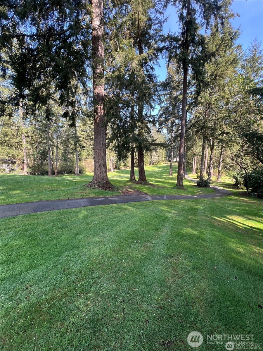 10702 Pioneer Drive Property Photo 3