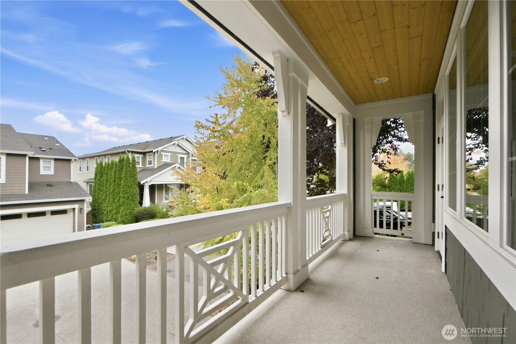 3894 201st Court Property Photo 4
