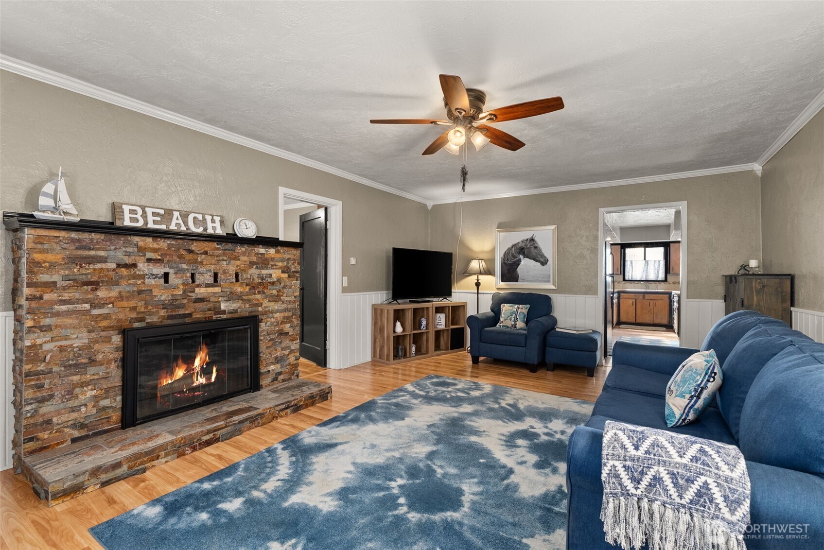 1212 Riddell Street Property Photo 6