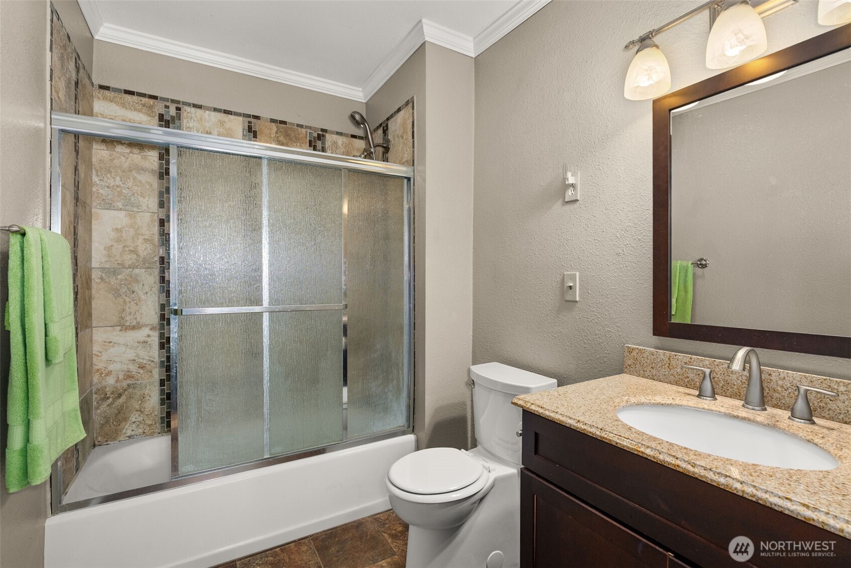 1212 Riddell Street Property Photo 20
