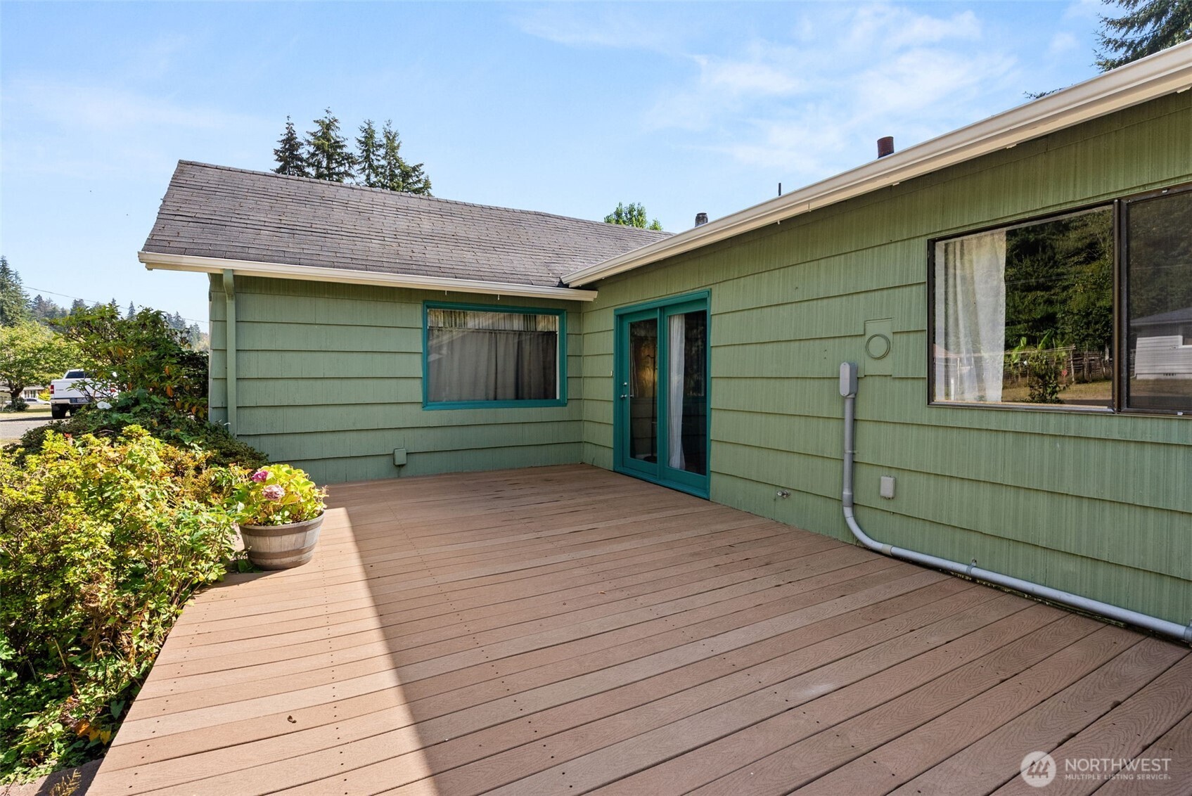 1212 Riddell Street Property Photo 29