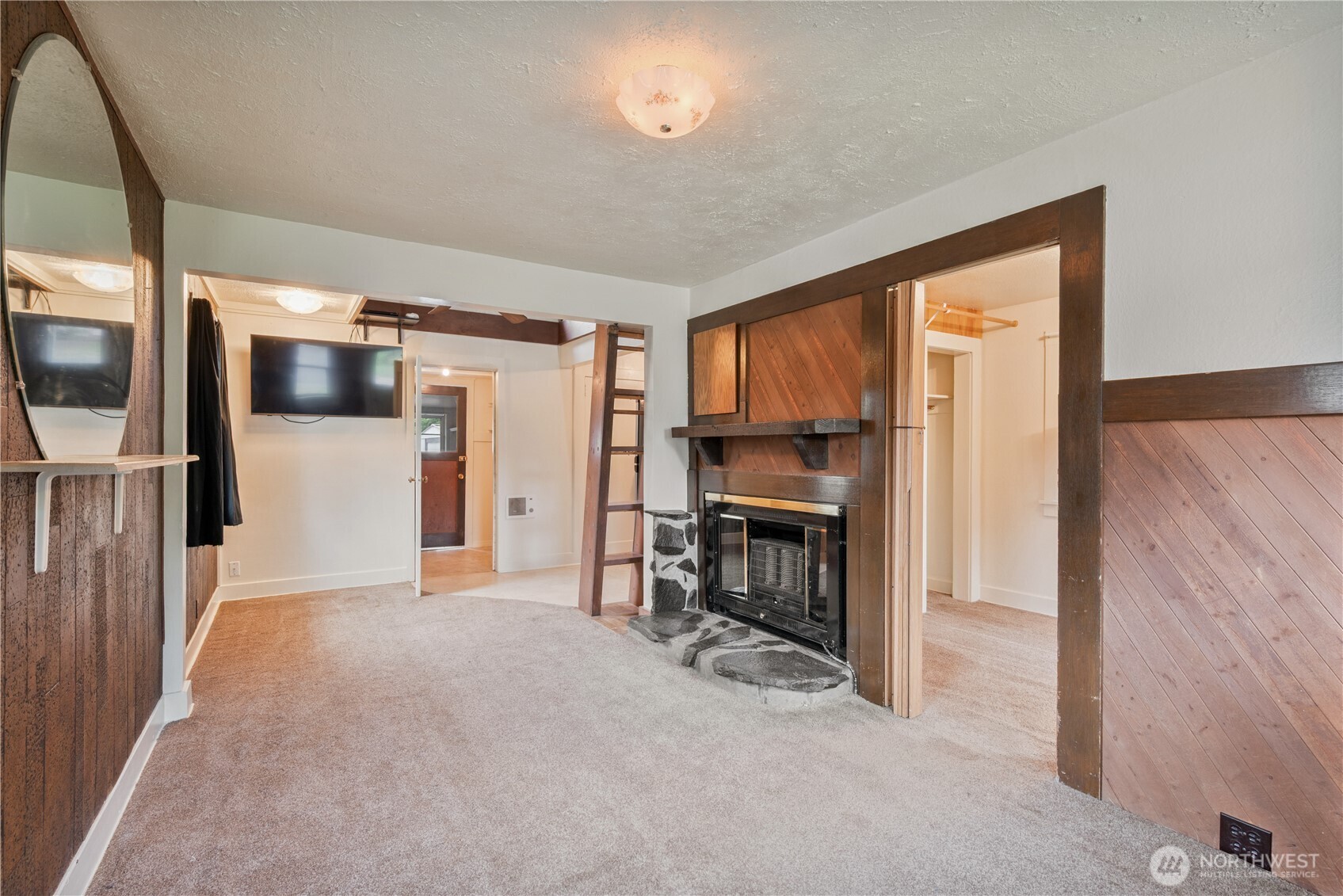 3057 Pennsylvania Street Property Photo 4