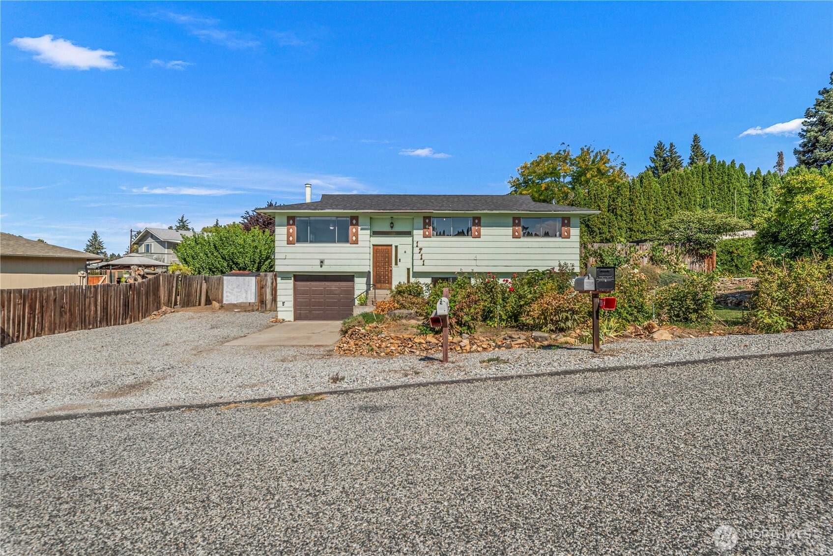 1711 7th Street Property Photo 2
