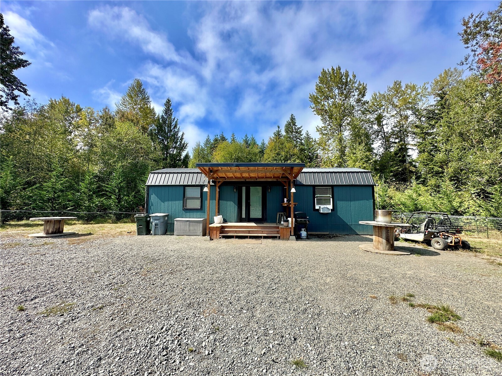 716 390th Street Property Photo 3