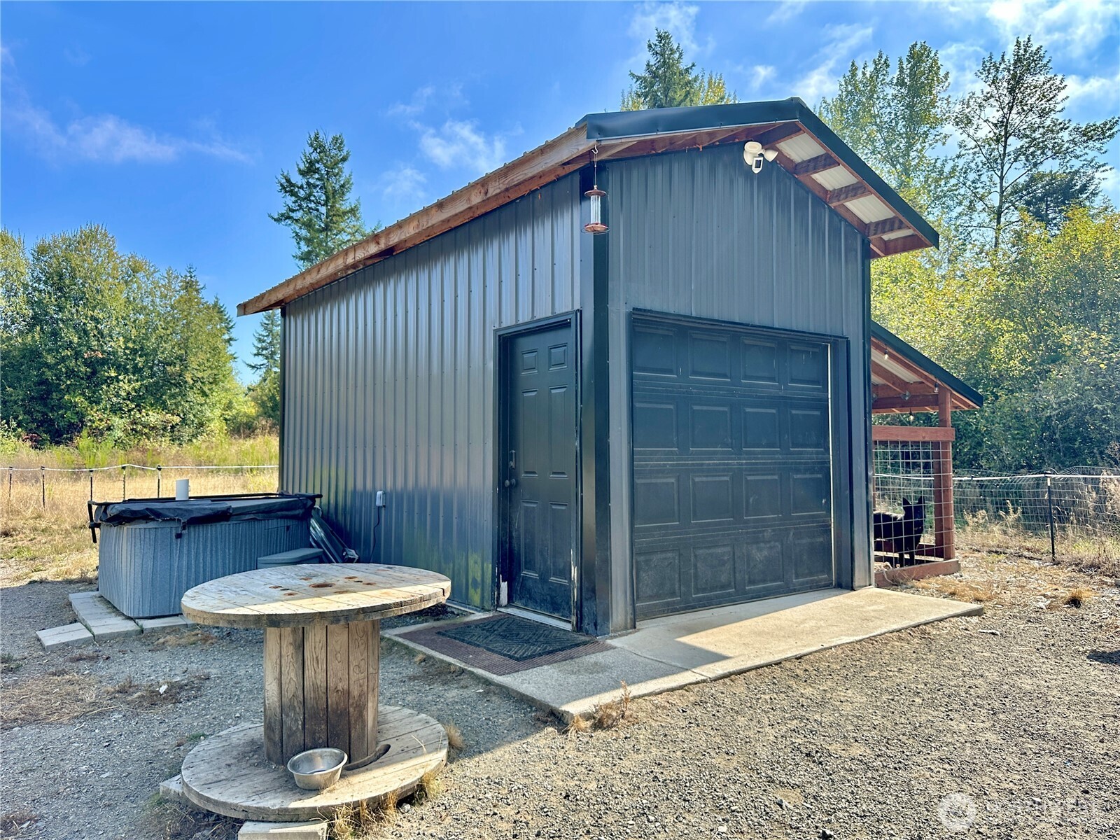 716 390th Street Property Photo 4