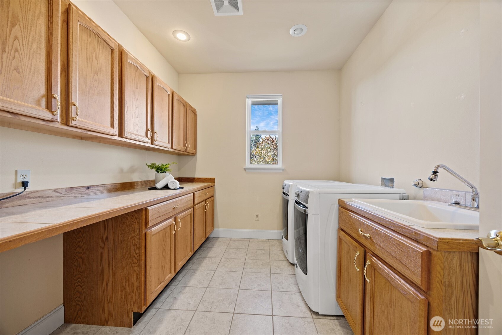 1702 Tartan Place Property Photo 33