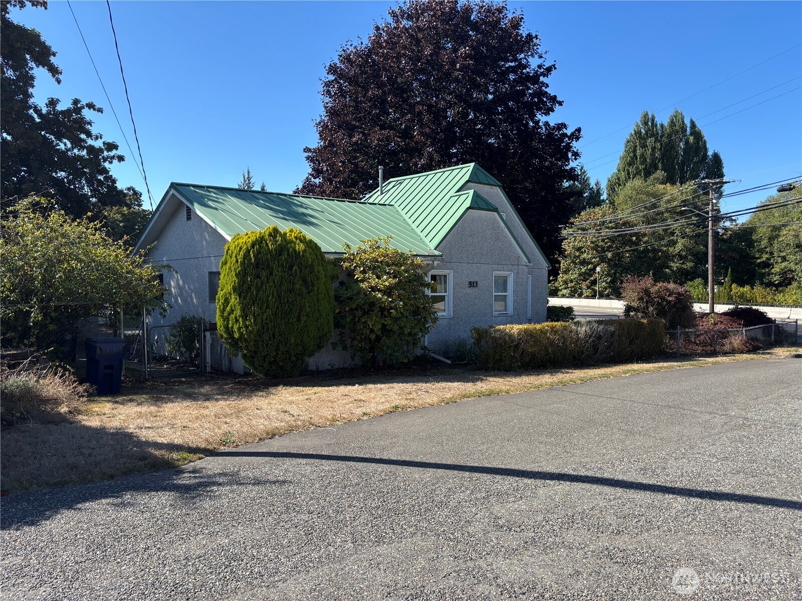 513 7th Street Property Photo 5