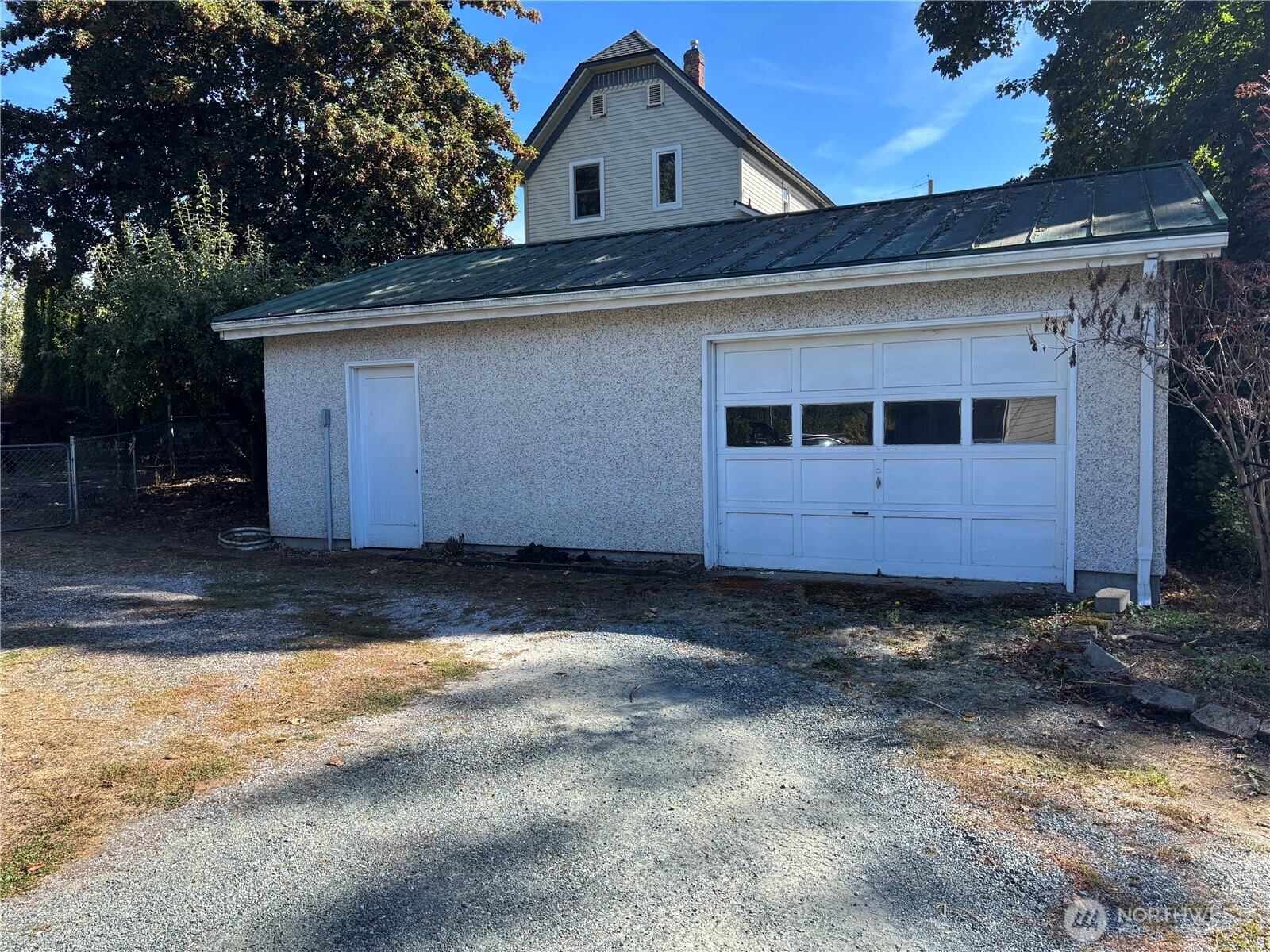 513 7th Street Property Photo 9