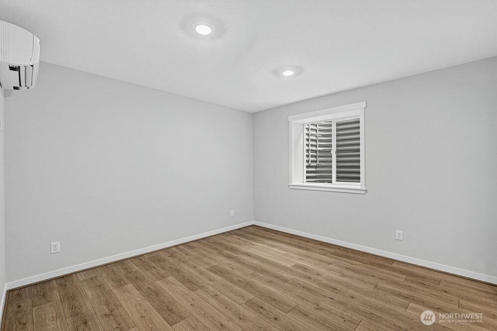 13202 Ne 127th Court D Property Photo 10