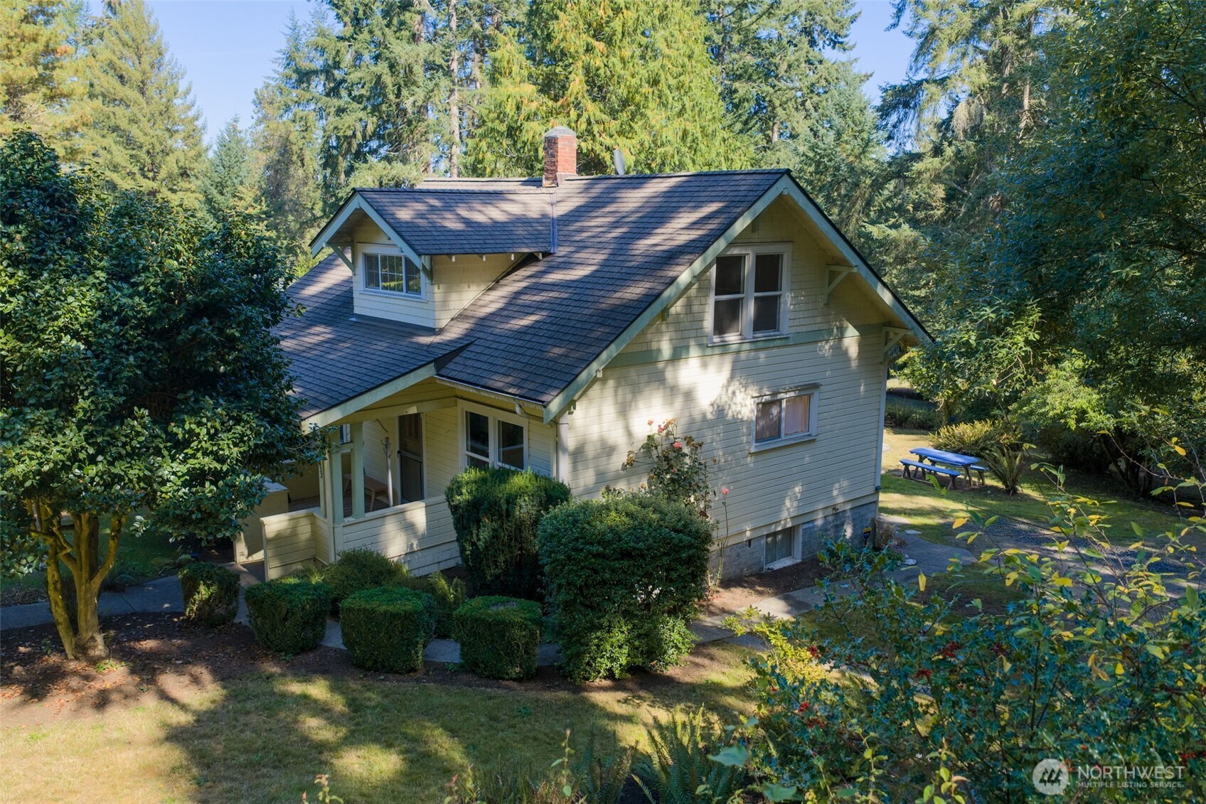 5432 New Sweden Avenue Property Photo 1