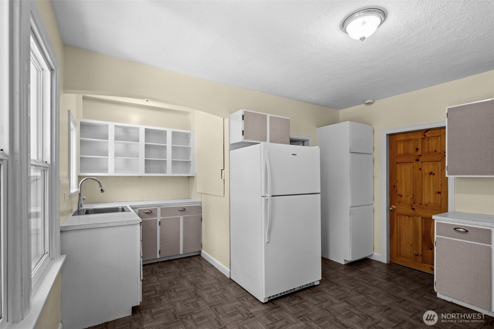 5432 New Sweden Avenue Property Photo 15