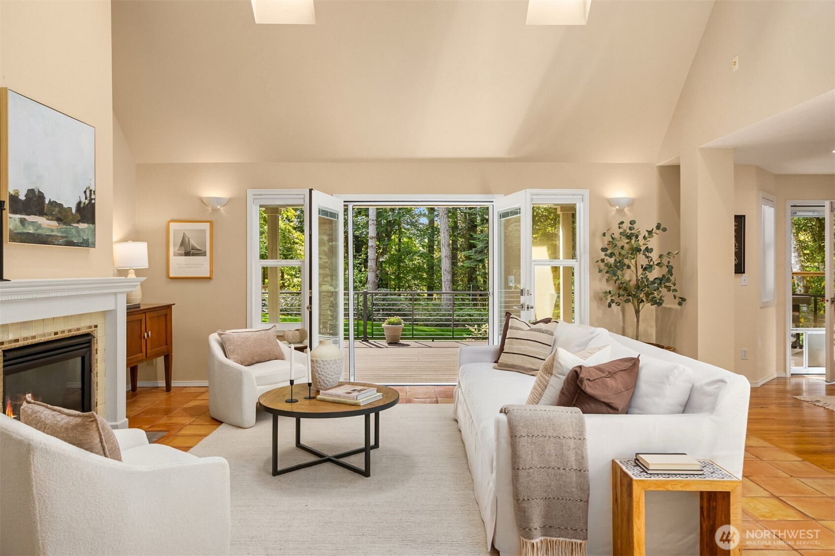 8289 New Holland Court Property Photo 4