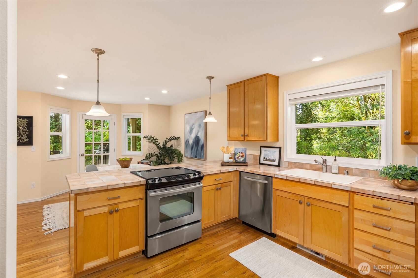 8289 New Holland Court Property Photo 8
