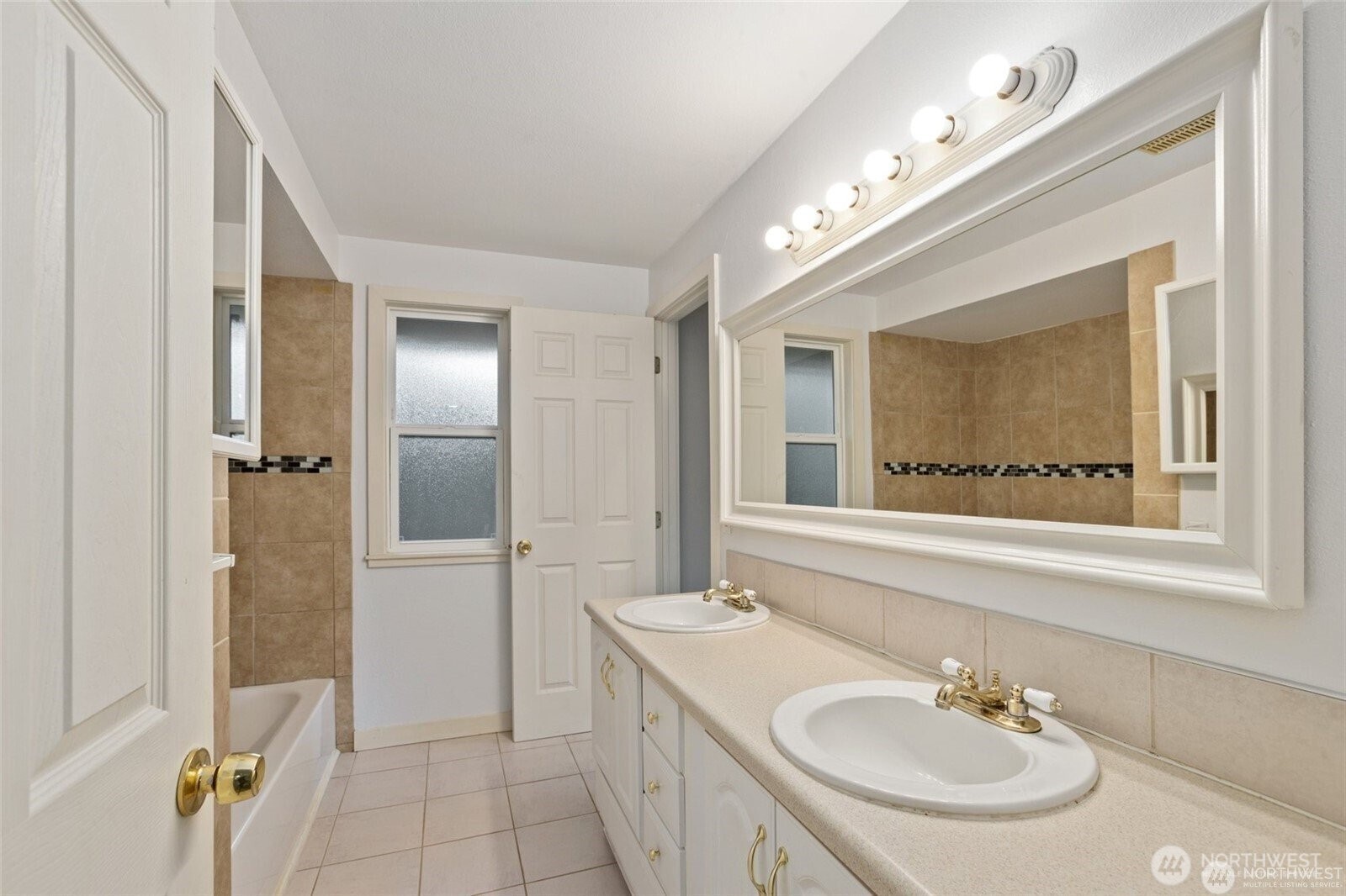 17534 Ne 88th Place Property Photo 15