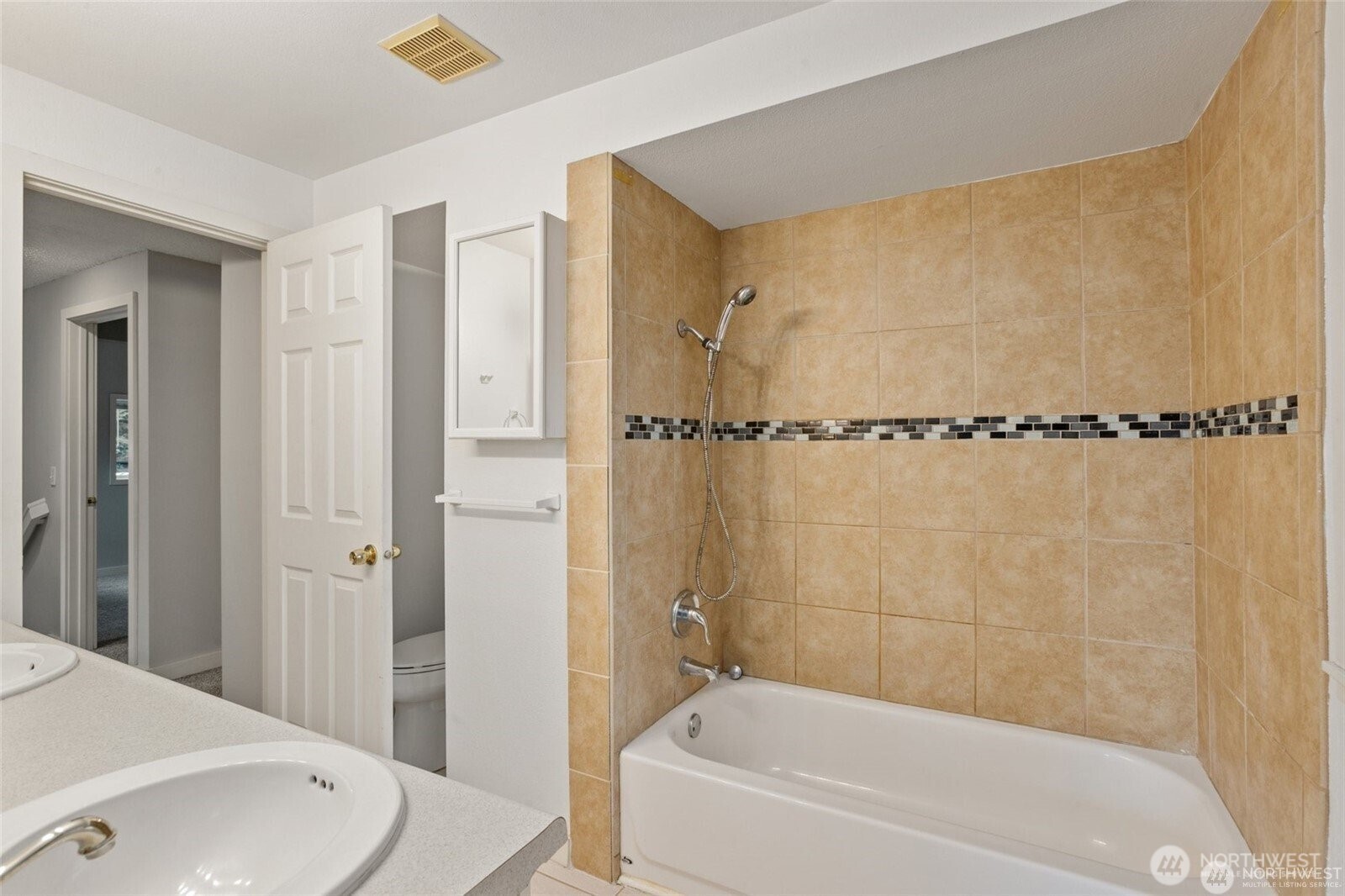 17534 Ne 88th Place Property Photo 16