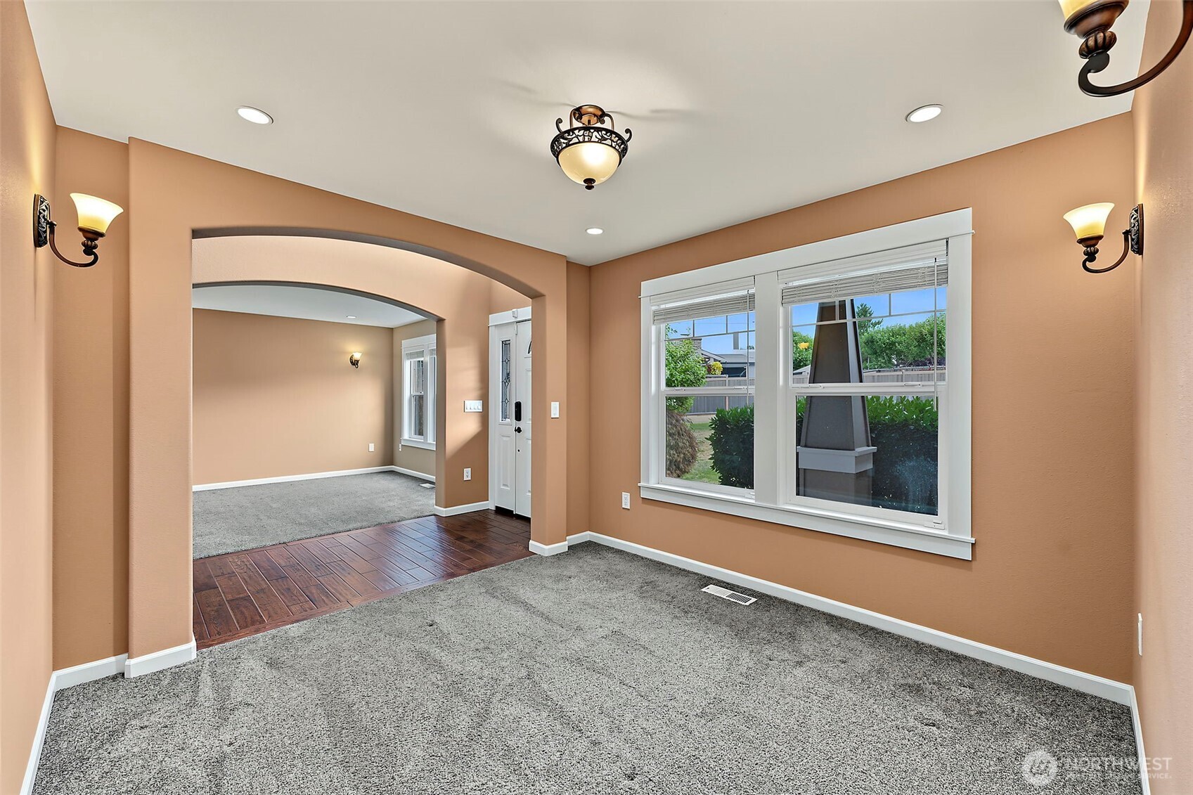 11407 135th Street Property Photo 5