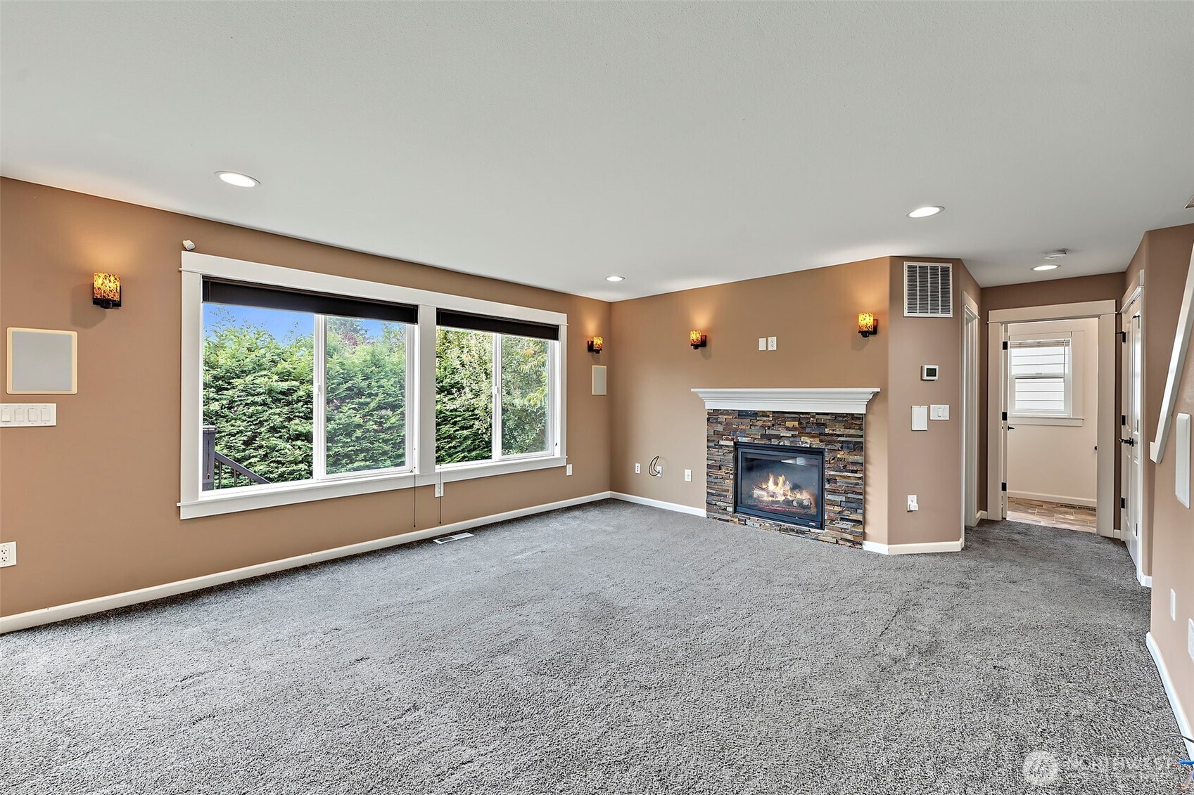 11407 135th Street Property Photo 11