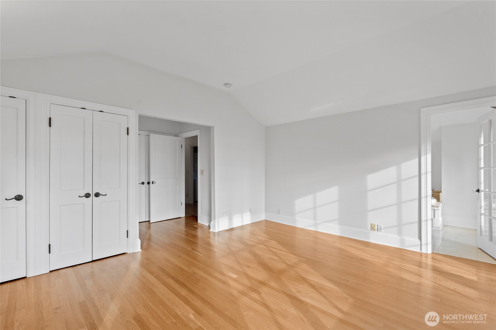 1435 Newport Way Property Photo 14