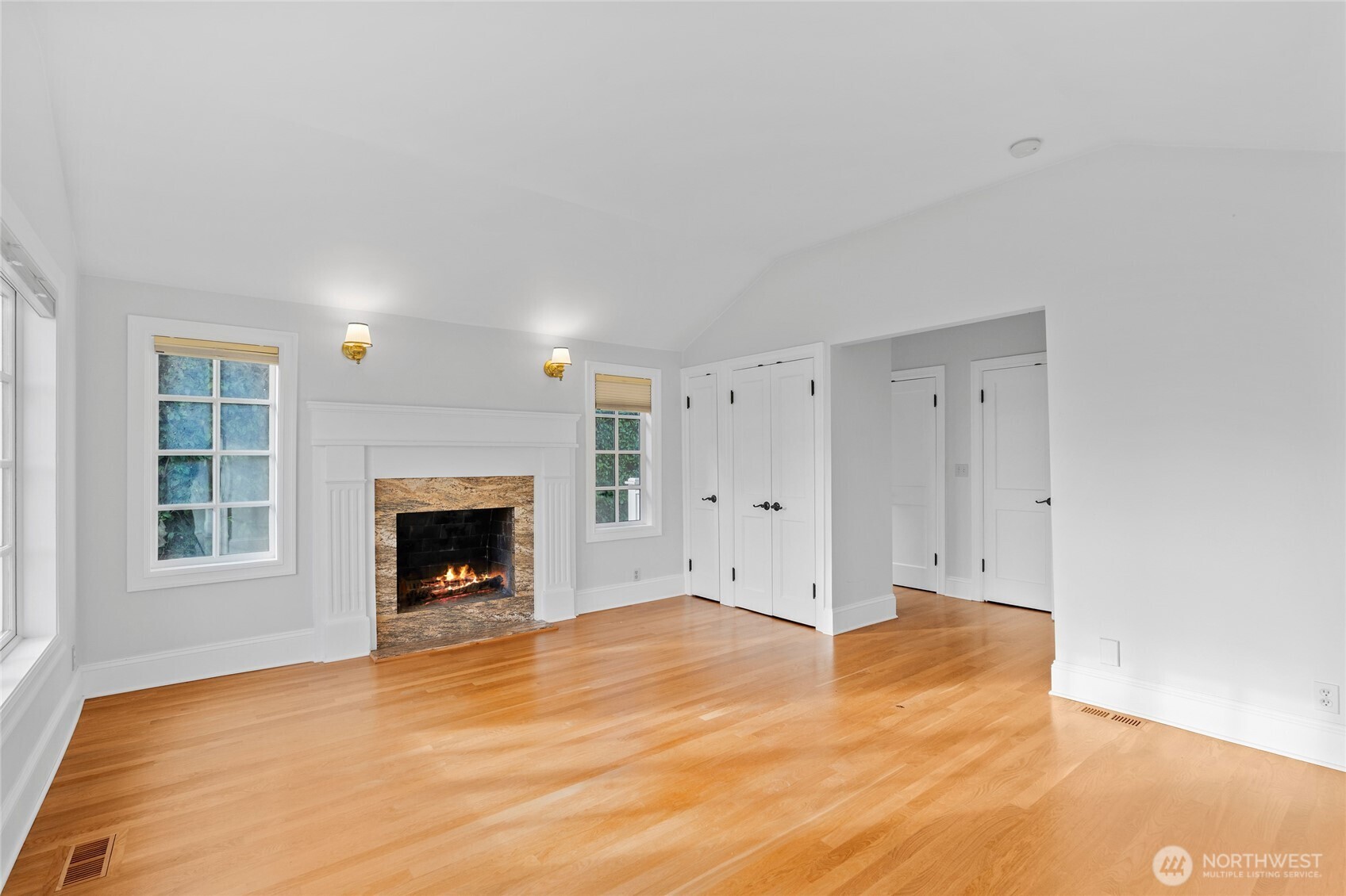 1435 Newport Way Property Photo 15