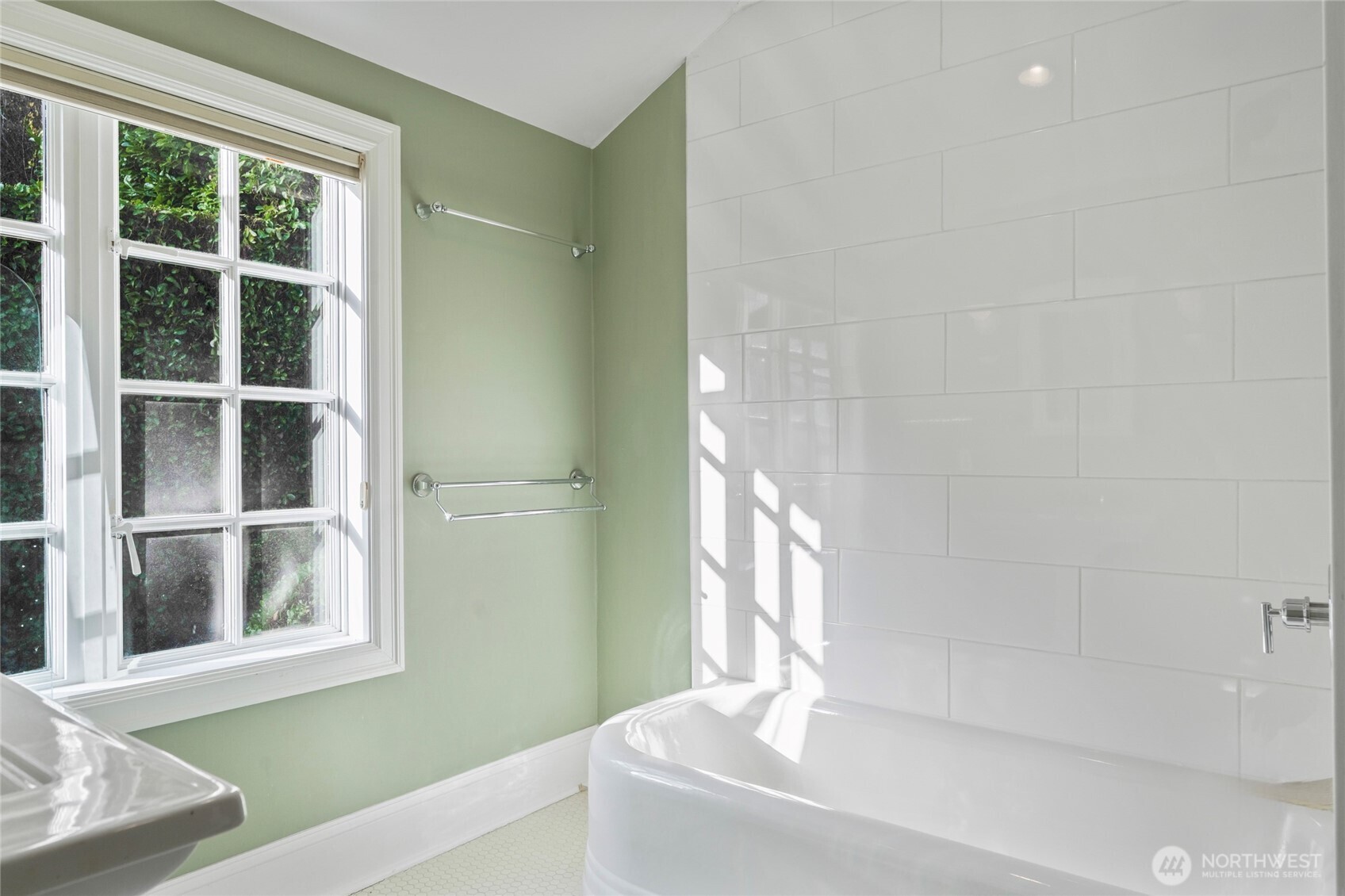 1435 Newport Way Property Photo 23