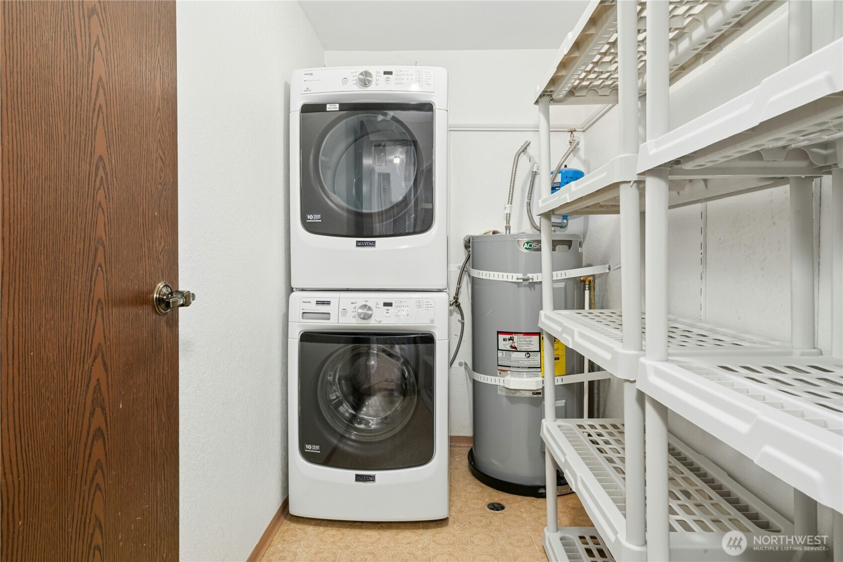 9255 Greenwood Avenue 38 Property Photo 7