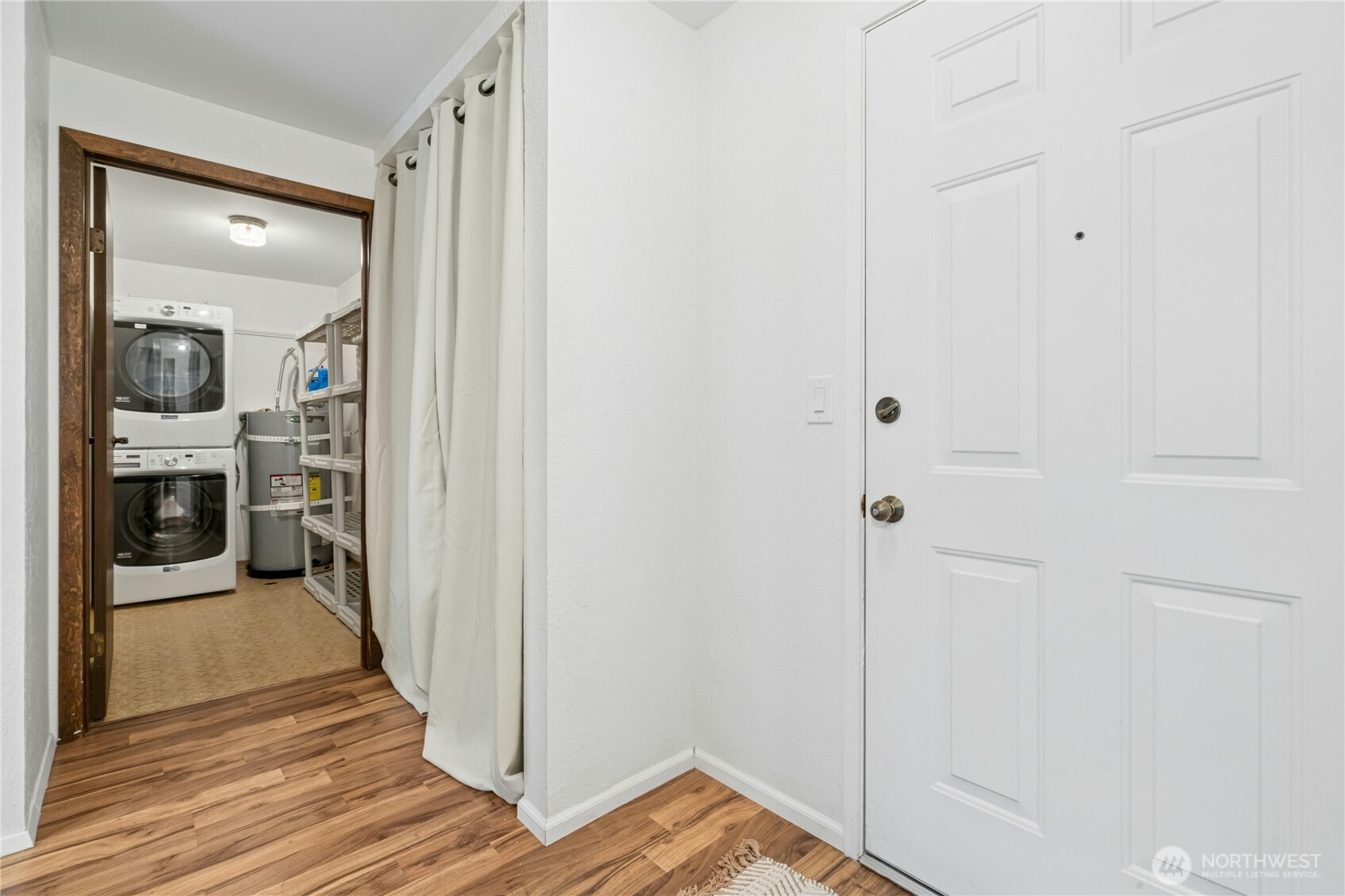 9255 Greenwood Avenue 38 Property Photo 7
