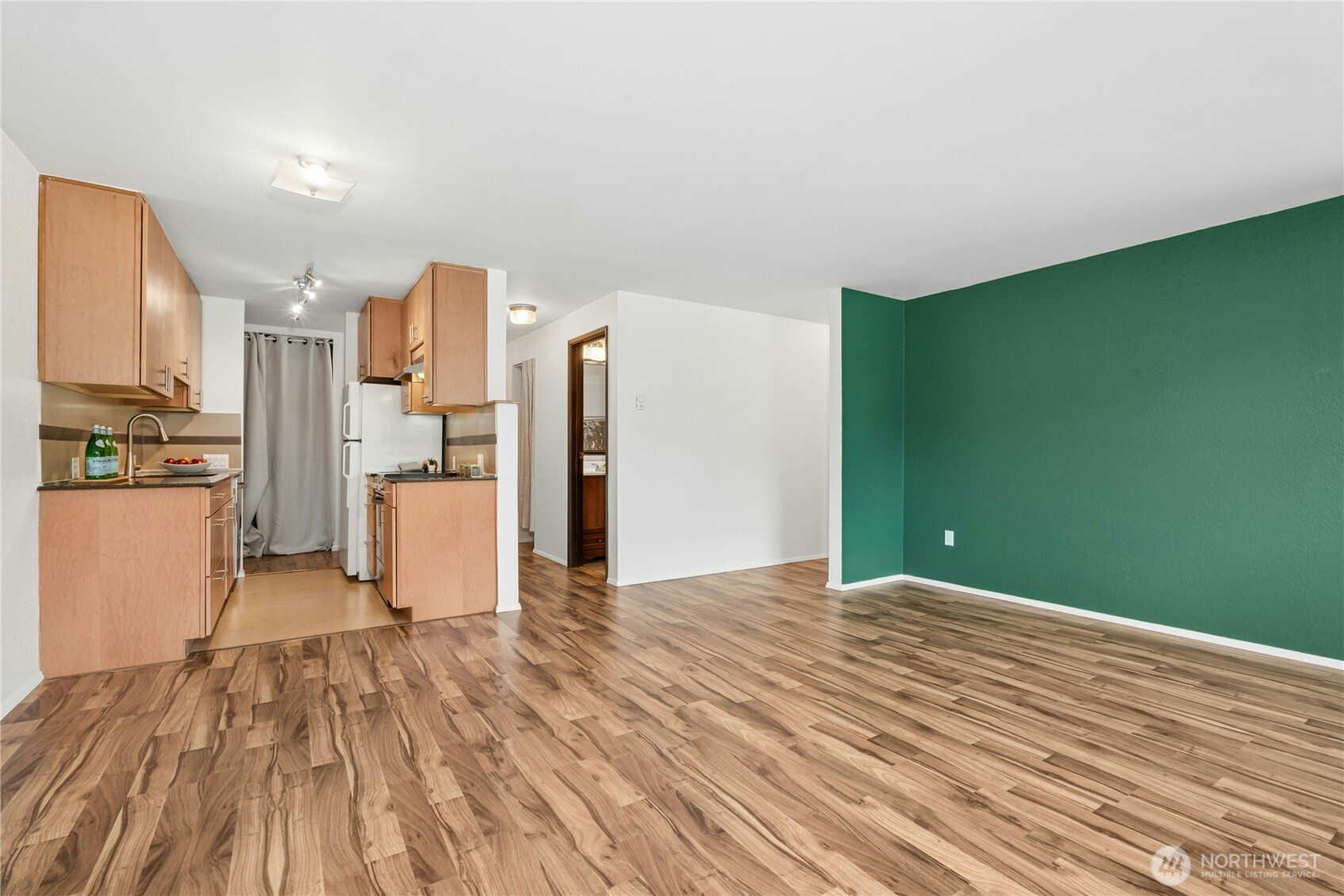 9255 Greenwood Avenue 38 Property Photo 13