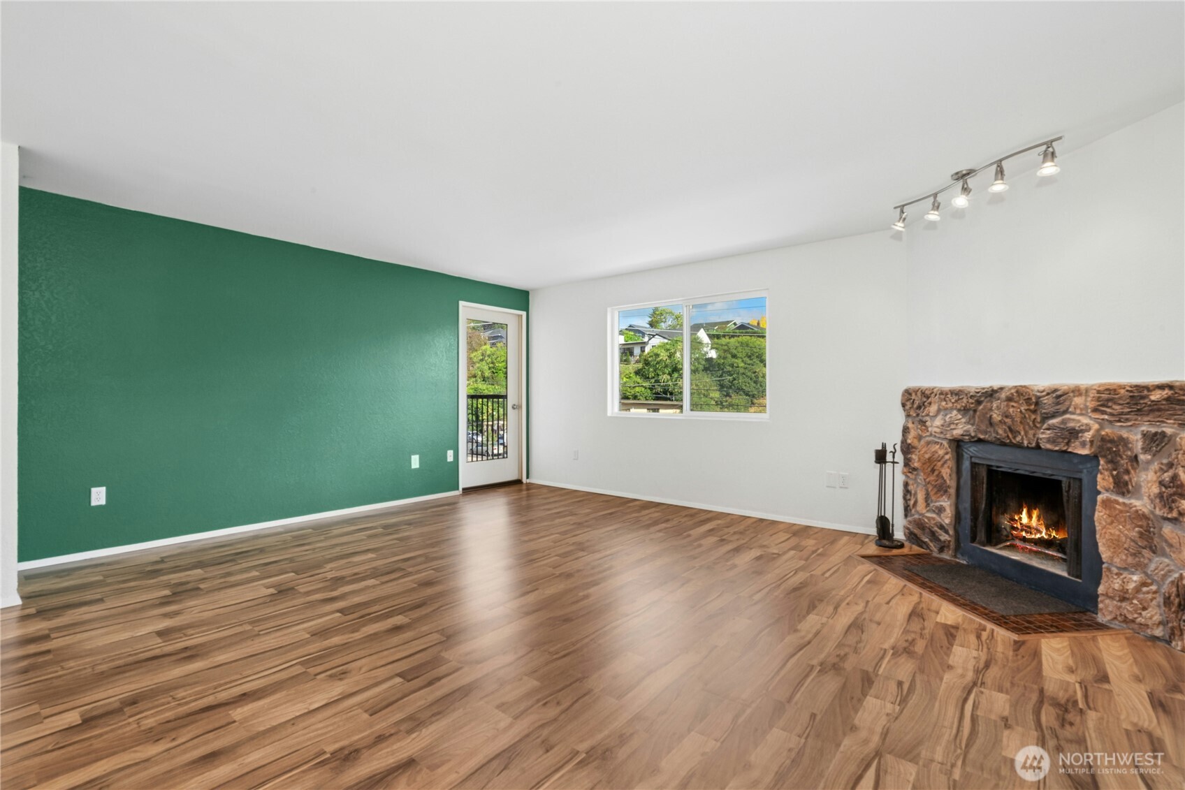 9255 Greenwood Avenue 38 Property Photo 16