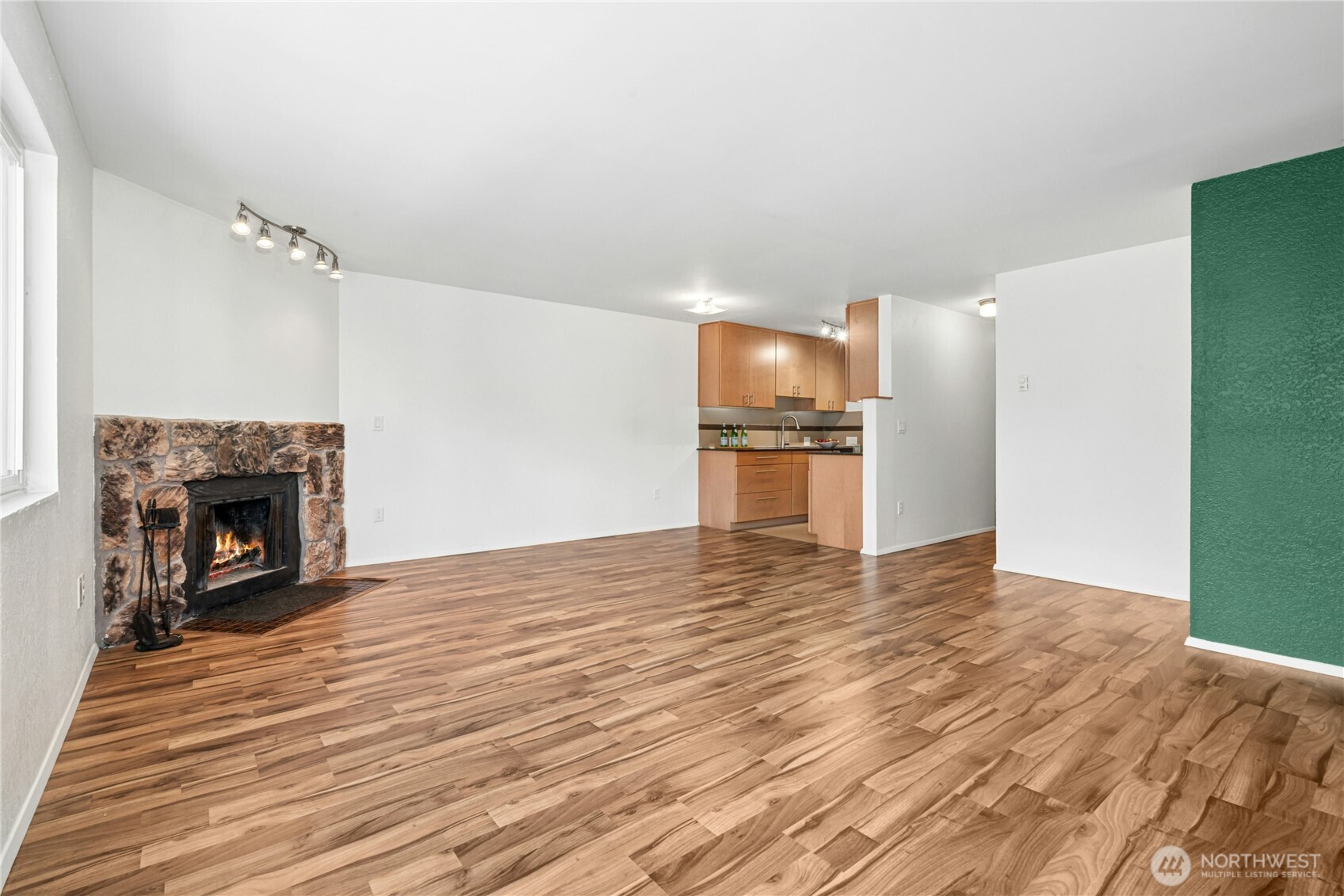 9255 Greenwood Avenue 38 Property Photo 17