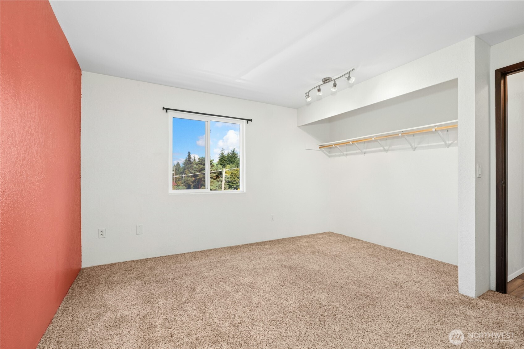 9255 Greenwood Avenue 38 Property Photo 22