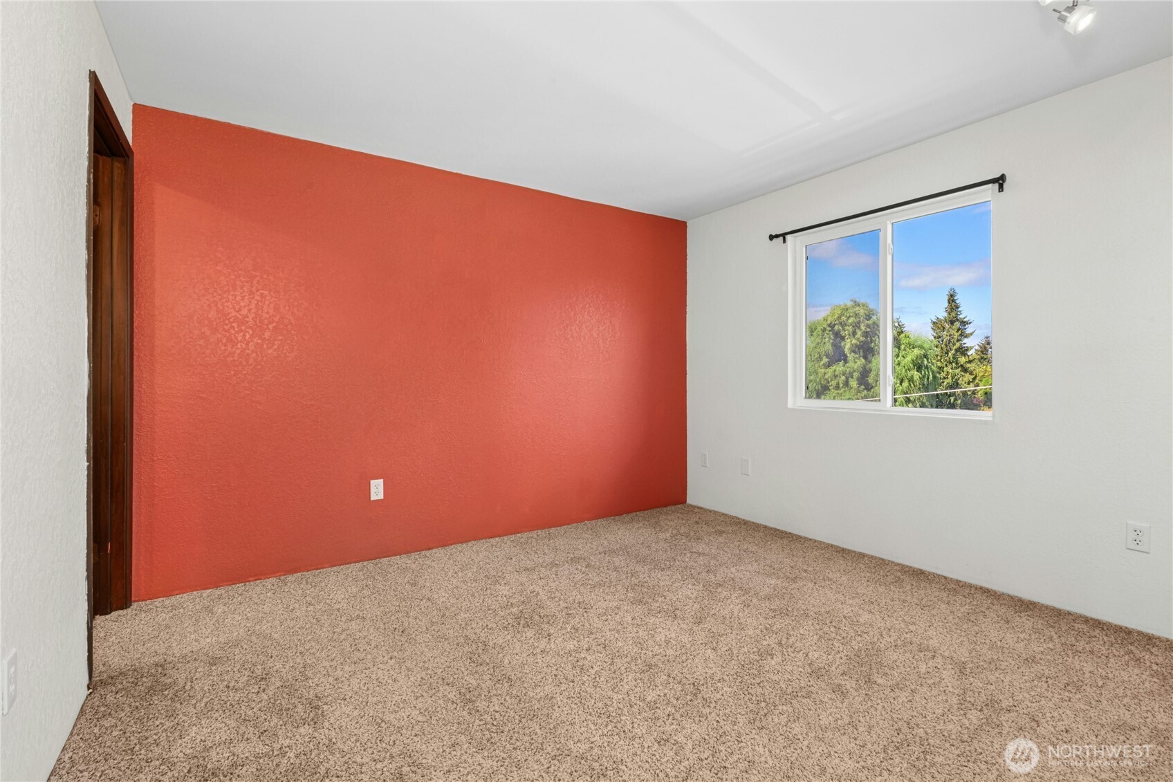 9255 Greenwood Avenue 38 Property Photo 22