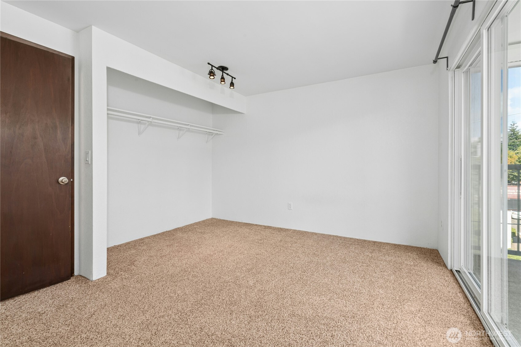 9255 Greenwood Avenue 38 Property Photo 26