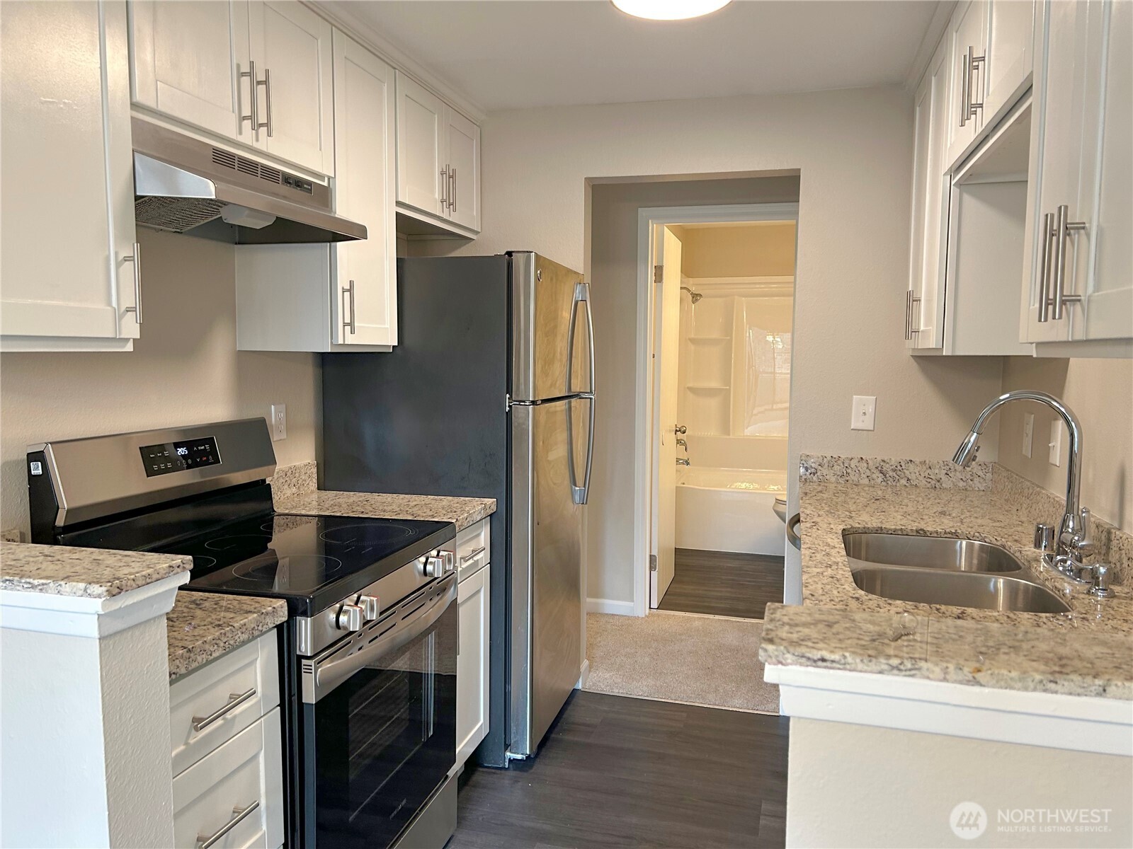34034 1st Place G Property Photo 5