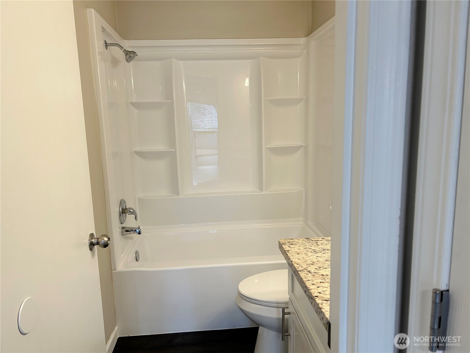 34034 1st Place G Property Photo 7