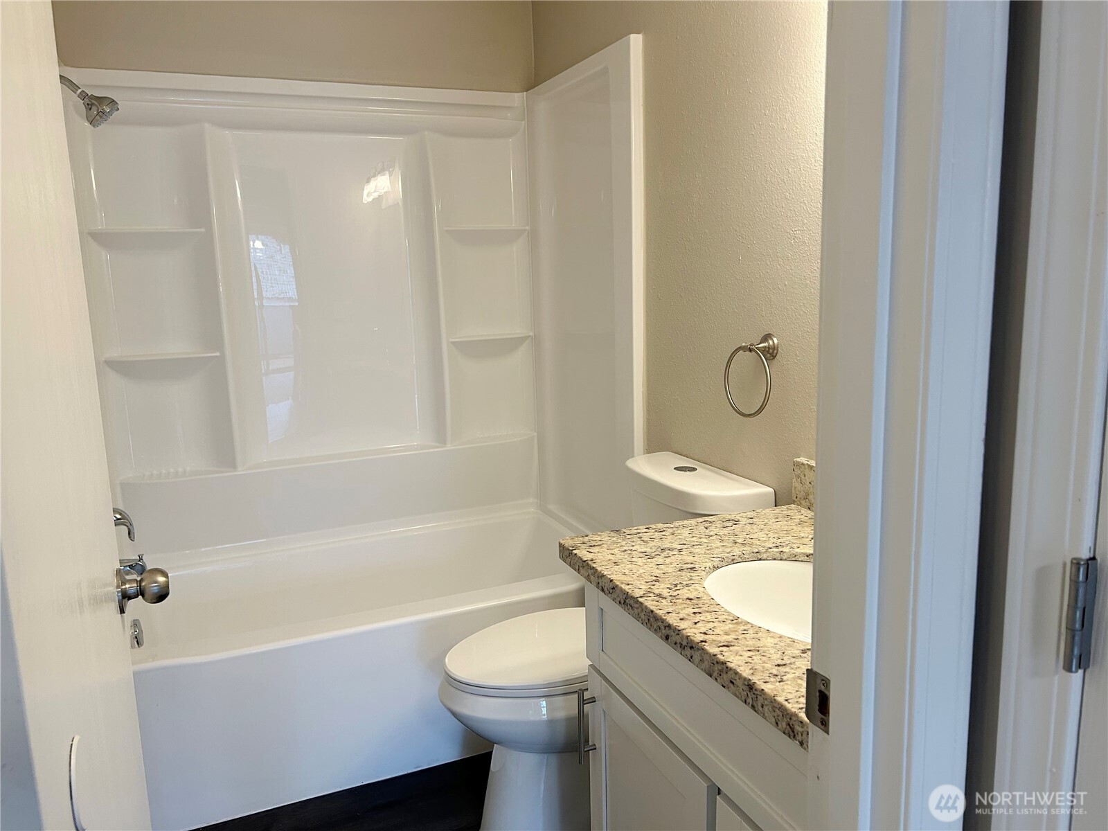 34034 1st Place G Property Photo 8
