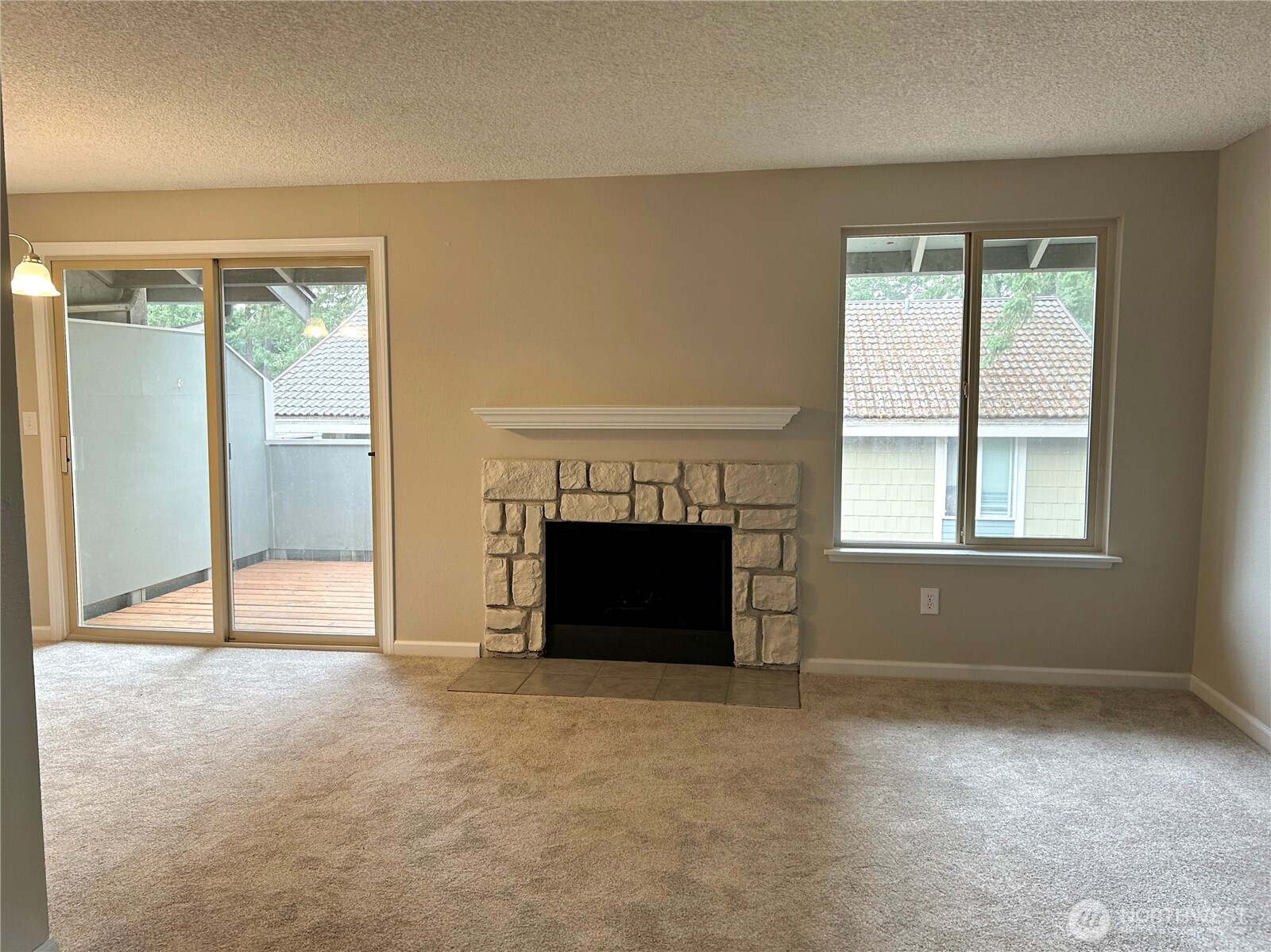 34034 1st Place G Property Photo 13