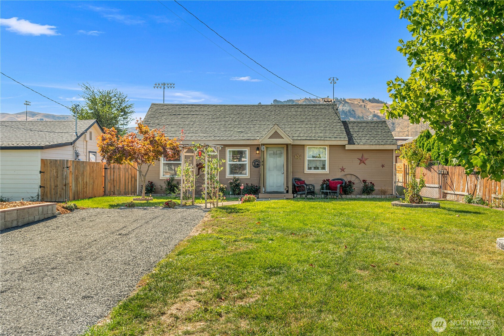 96 Fuller St. Property Photo 31