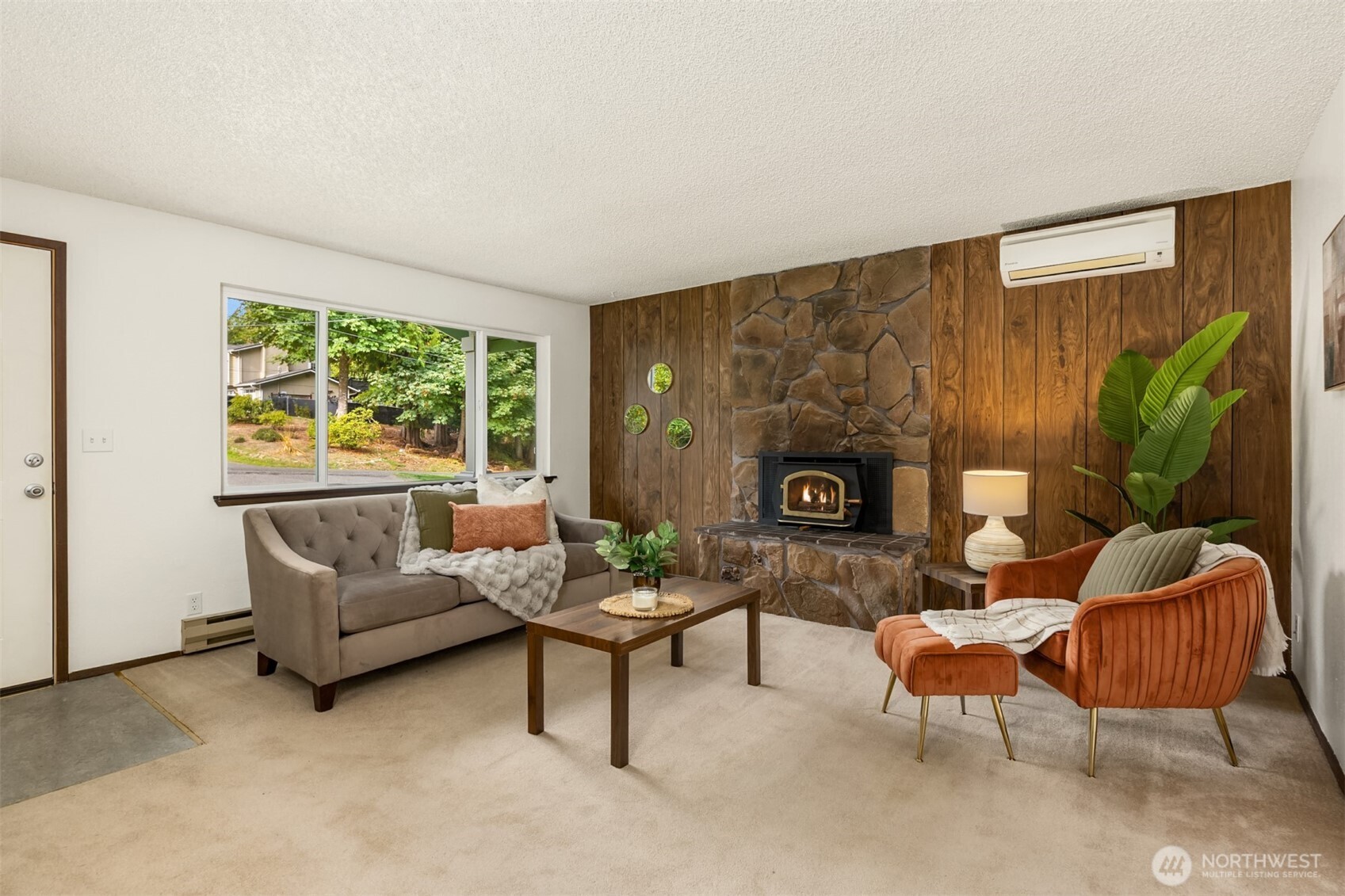 26452 Edgewater Boulevard Property Photo 4