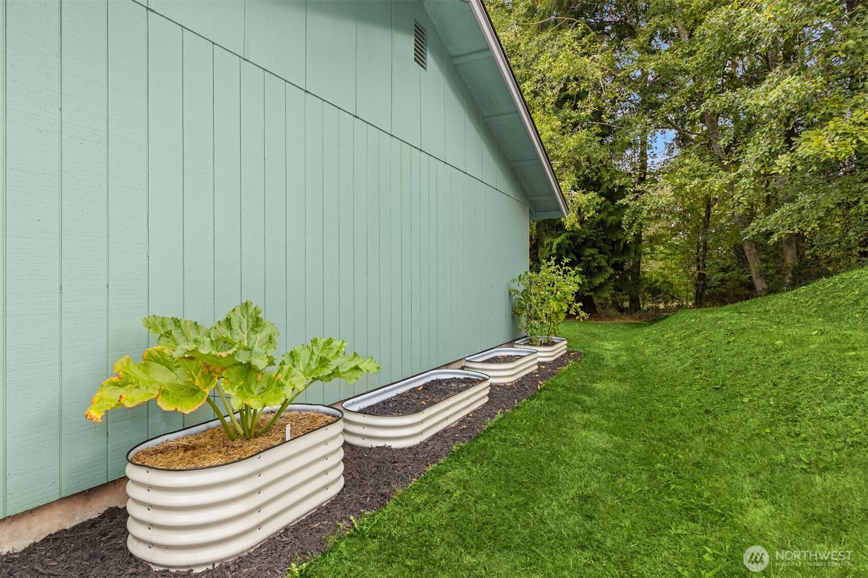 26452 Edgewater Boulevard Property Photo 22