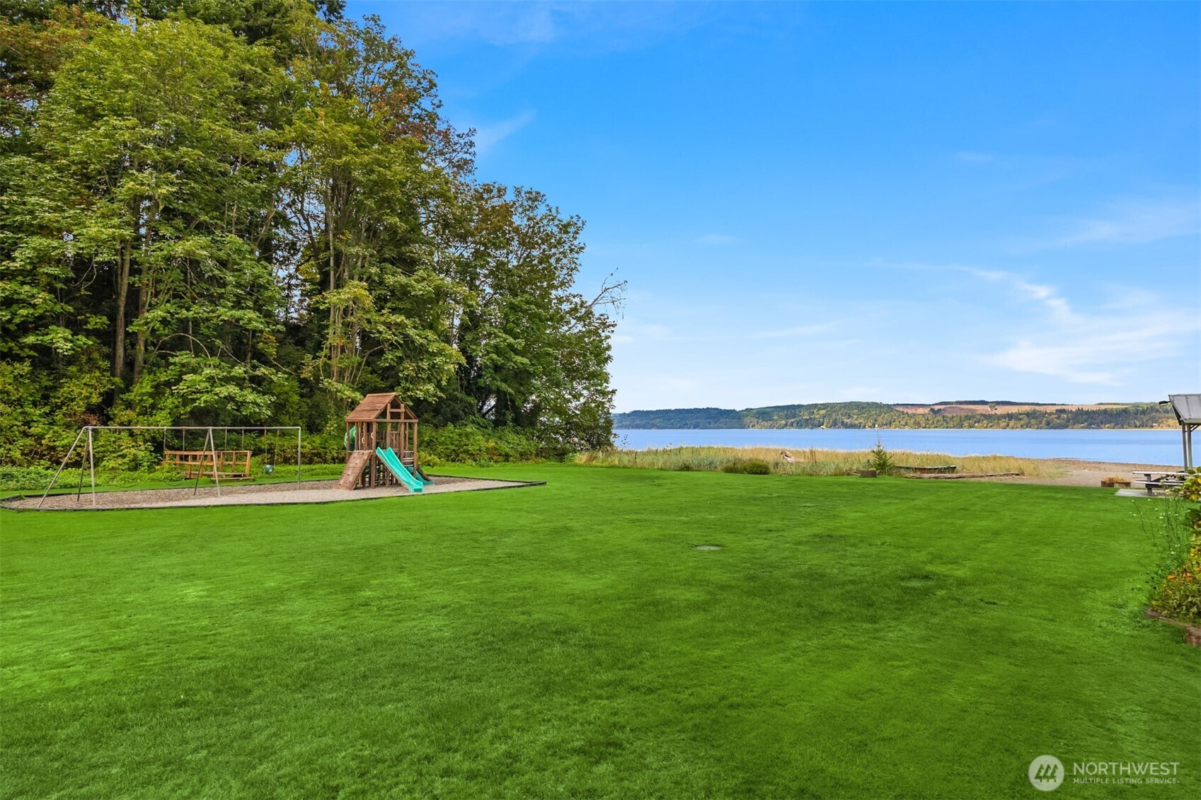 26452 Edgewater Boulevard Property Photo 25