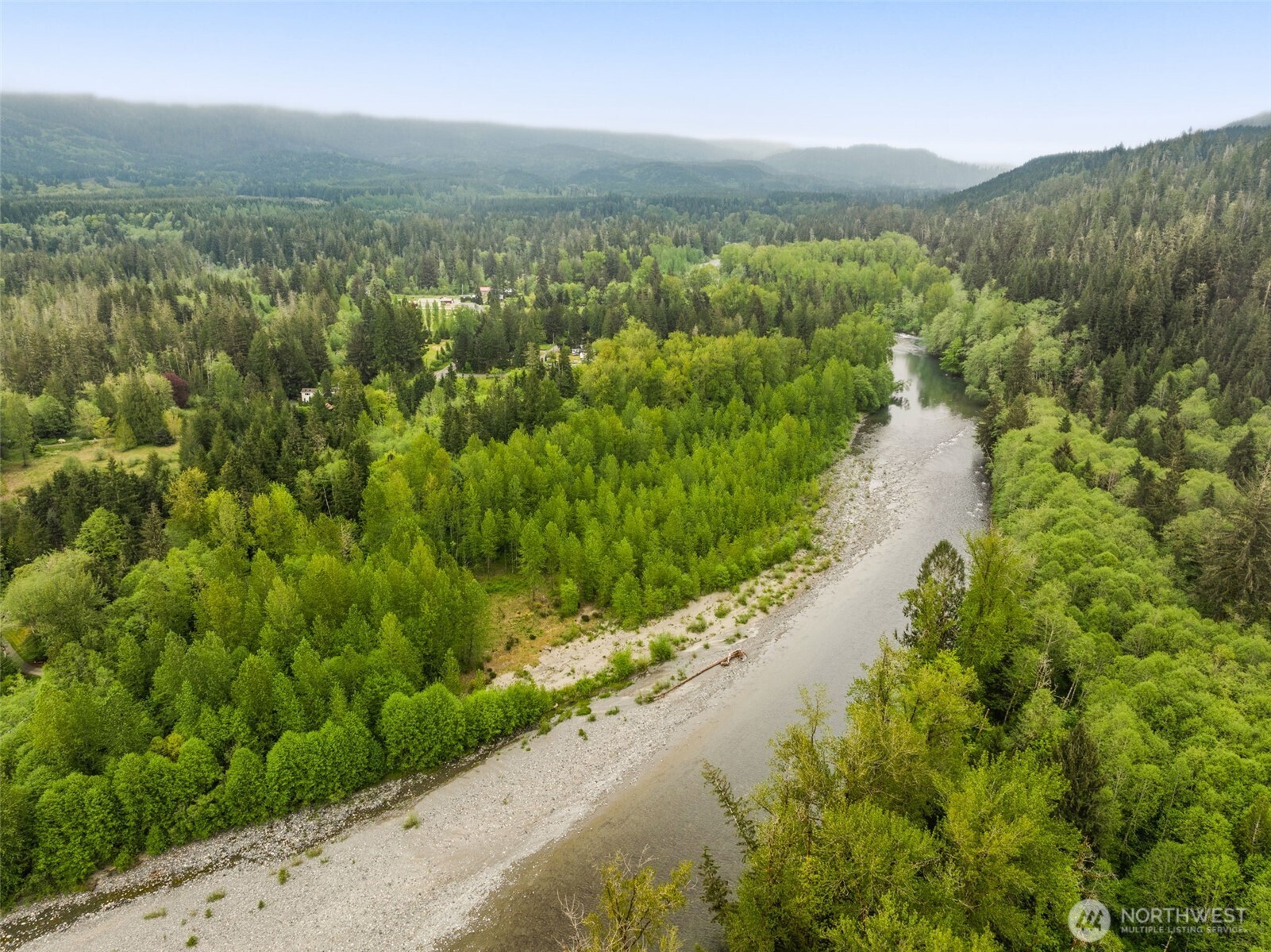 31212 Mountain Loop Highway Property Photo 6