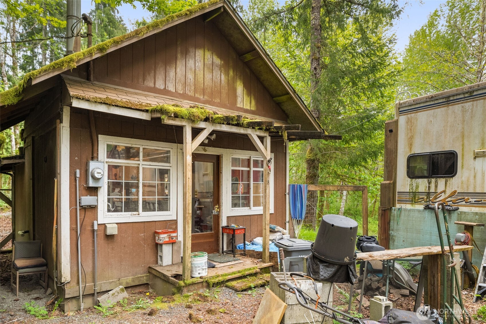 31212 Mountain Loop Highway Property Photo 9