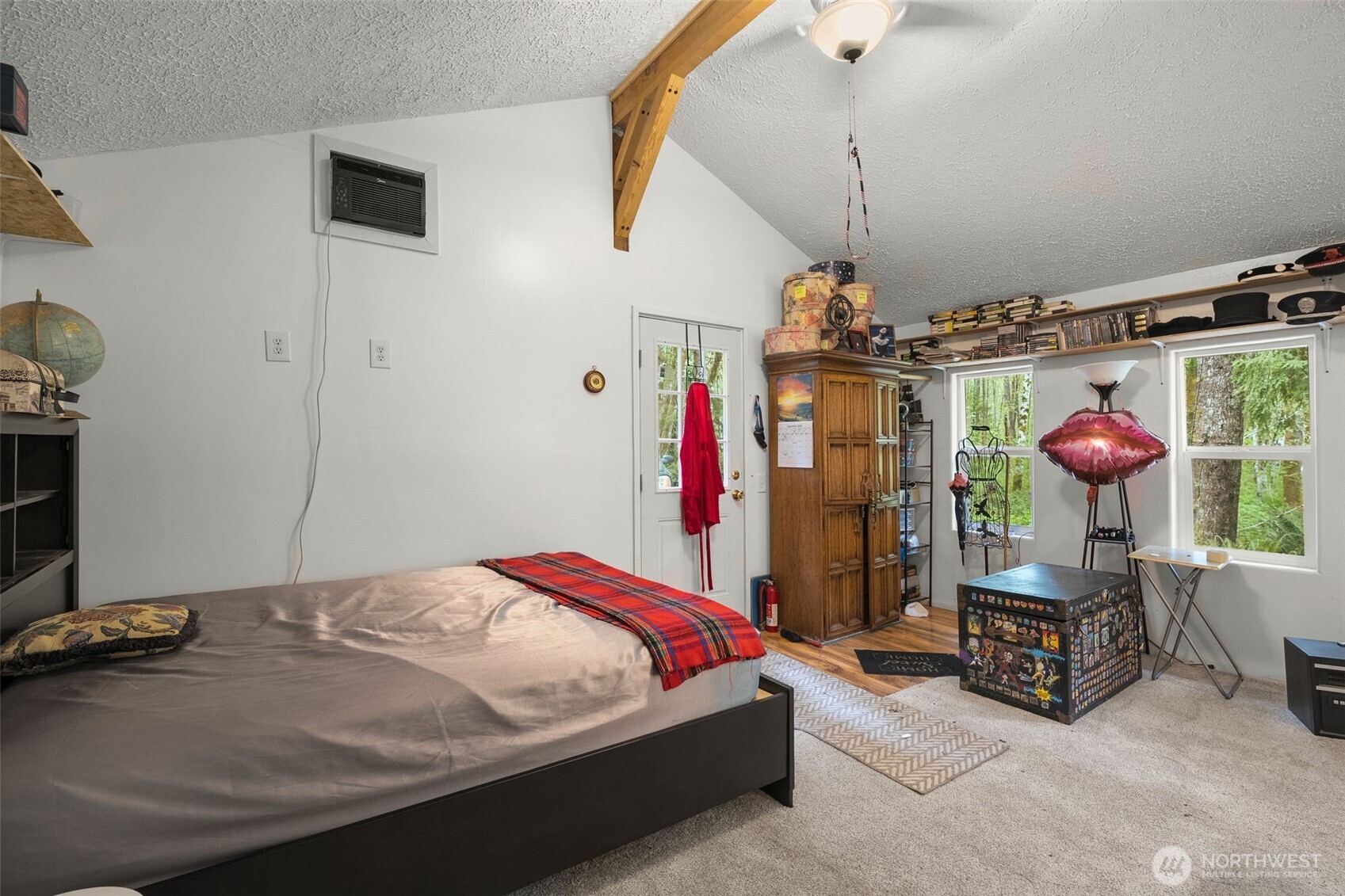 31212 Mountain Loop Highway Property Photo 10