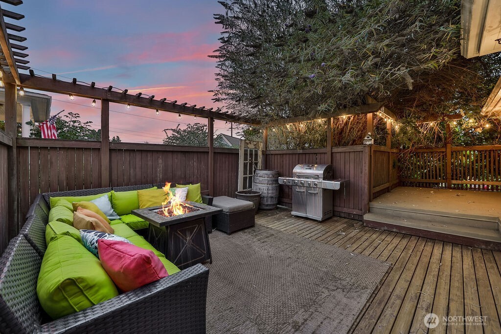 1415 N Steele Street Property Photo 18