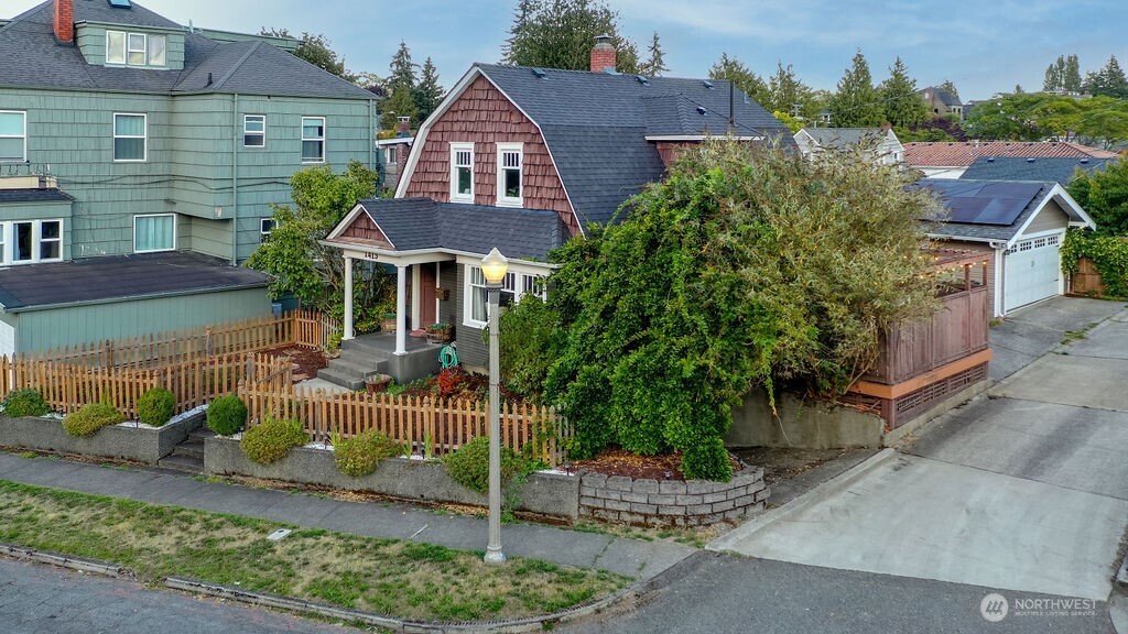 1415 N Steele Street Property Photo 25