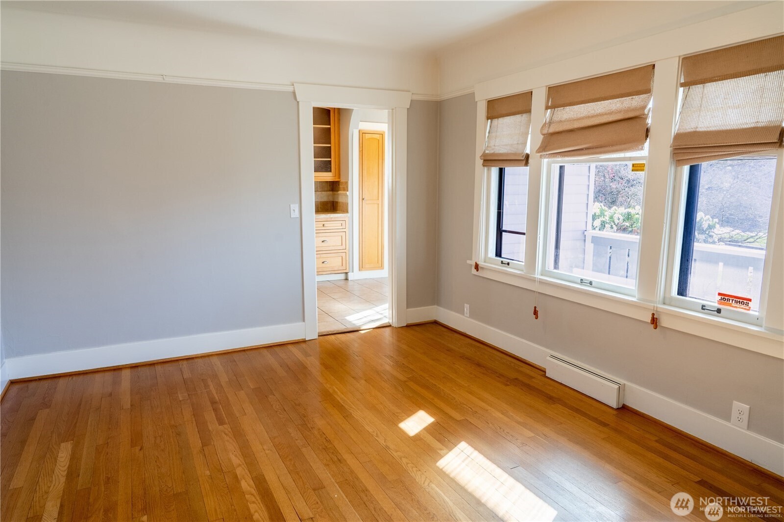 6910 37th Avenue Property Photo 10