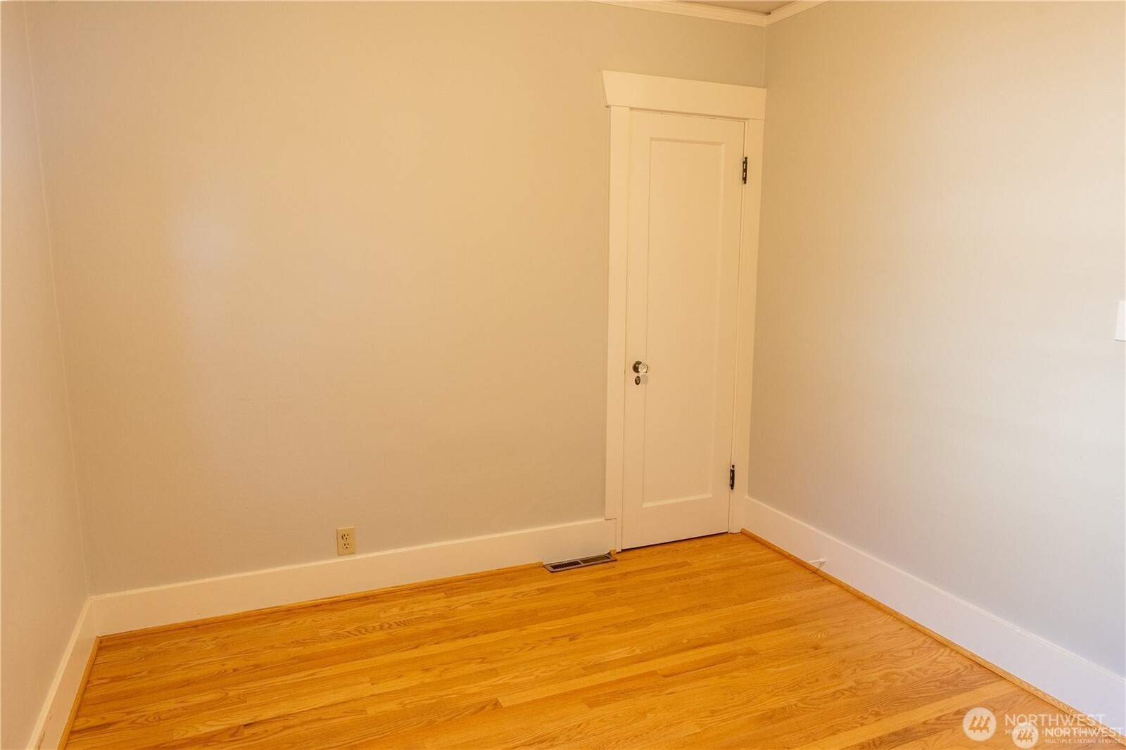 6910 37th Avenue Property Photo 20